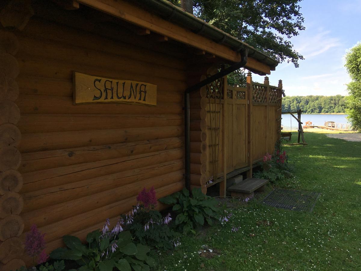 Stajnia Sarnowek Nad Jeziorem Rozany Rozajny Wielkie Экстерьер фото